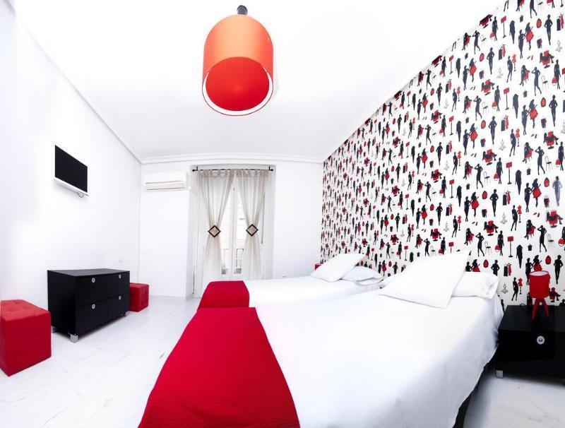Hostal Gala Мадрид Экстерьер фото