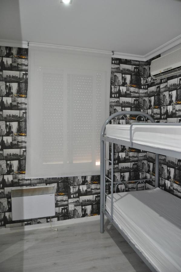 Hostal Gala Мадрид Экстерьер фото