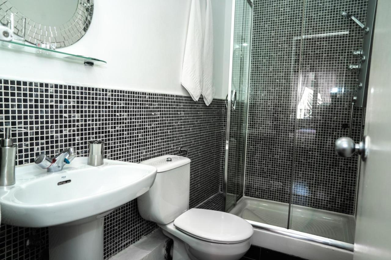 Hostal Gala Мадрид Экстерьер фото