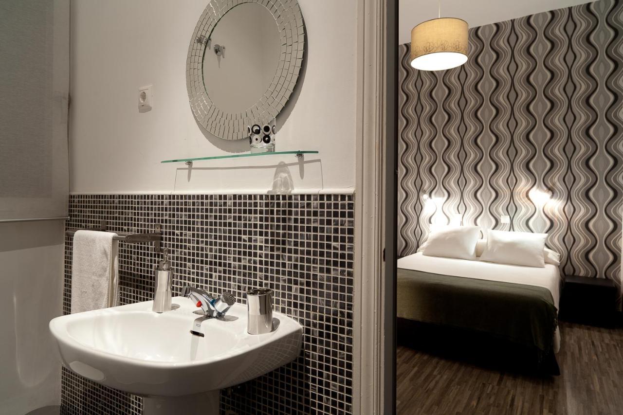 Hostal Gala Мадрид Экстерьер фото